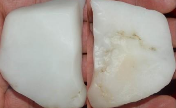 點(diǎn)擊進(jìn)入下一頁 玉石顏色鑒別 玉石鑒別 石英巖玉 石英巖玉與和田玉 玉石結(jié)構(gòu) 和田玉 白色石英巖玉