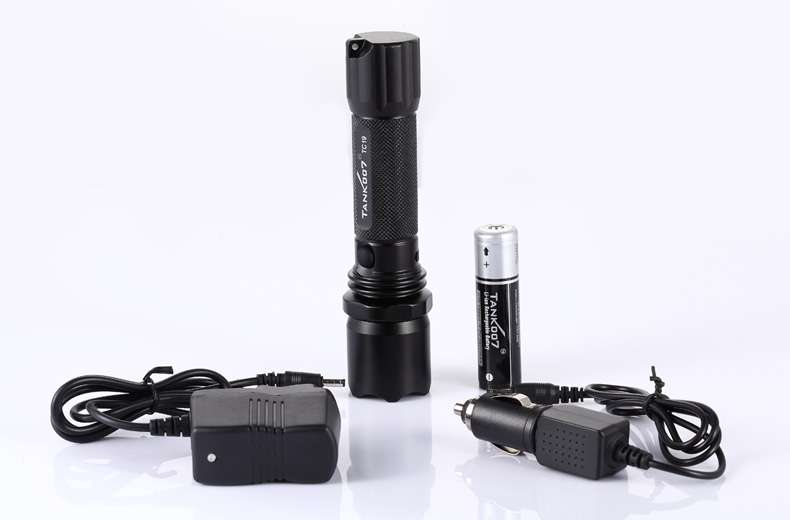 深圳TANK007強(qiáng)光led手電筒生產(chǎn)廠家 深圳TANK007強(qiáng)光led手電筒生產(chǎn)廠家