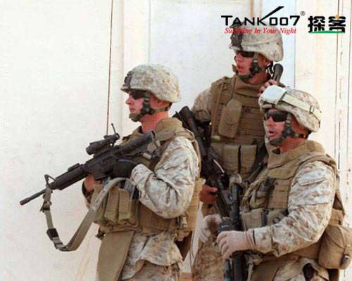 無處不在的中國制造——?jiǎng)e懷疑，美軍戰(zhàn)術(shù)手電也是中國制造的！！