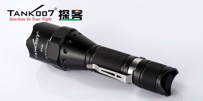 戰(zhàn)術(shù)手電筒 戰(zhàn)術(shù)手電筒
