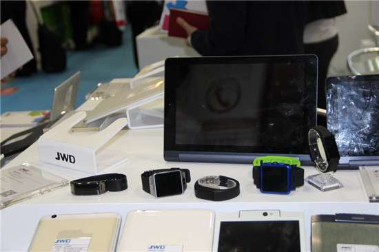 【聚焦】2014香港環(huán)球資源電子展tank007現(xiàn)場圖集