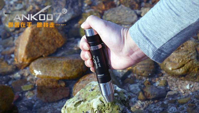 新手收藏家必用珠寶玉石鑒定工具——TANK007照玉手電筒！